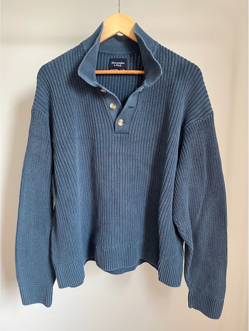 Abercrombie & Fitch Men’s XL Blue Chunky Knit Mock Neck Button Sweater